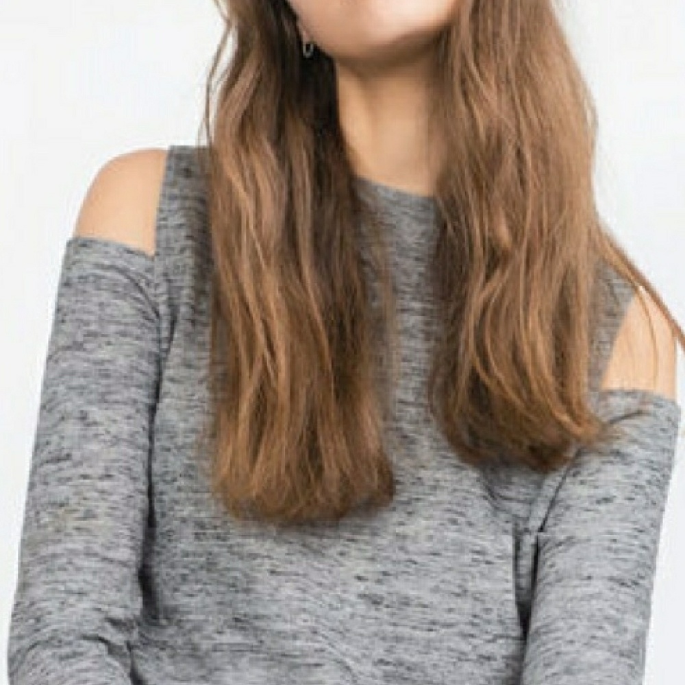 ❄SALE❄Zara cutout shoulder top - Picture 2 of 7